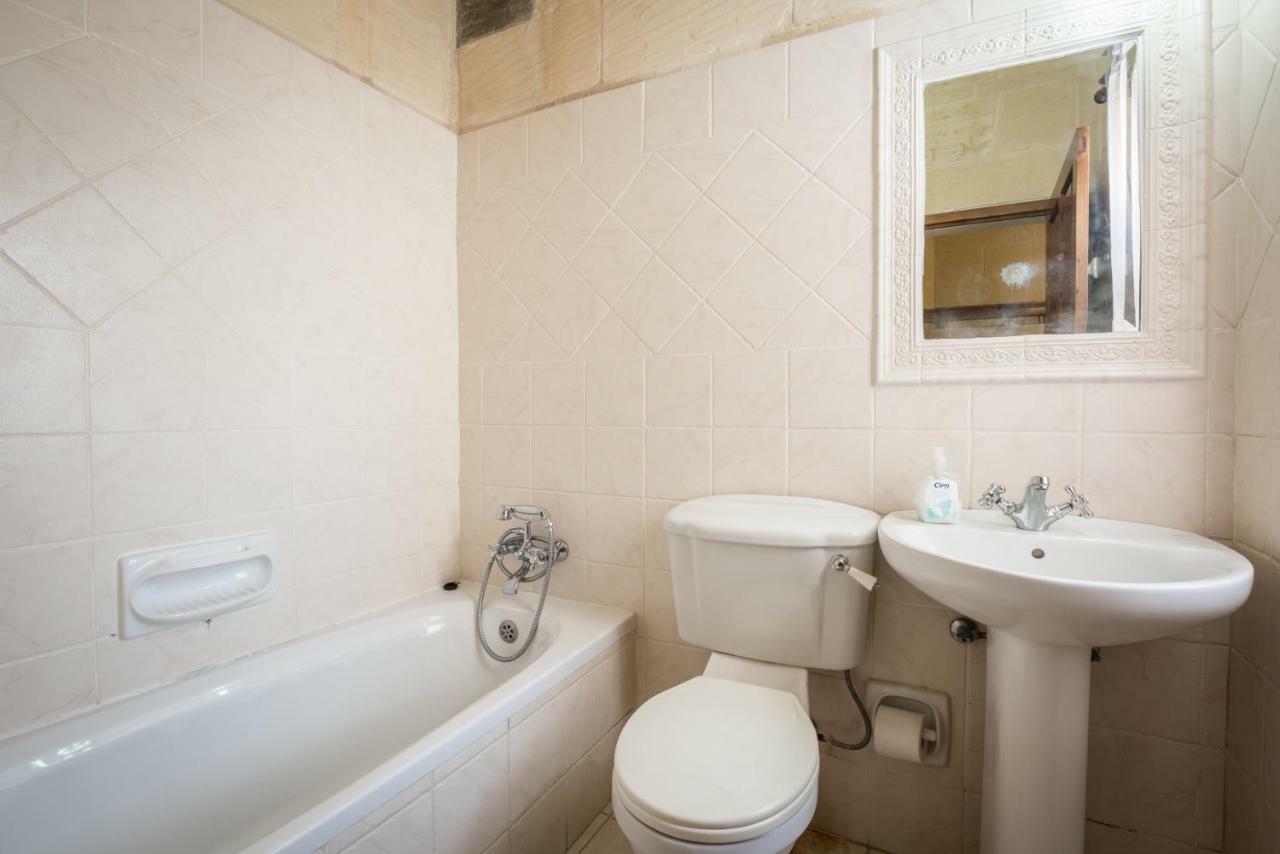 Valley View - Holiday Farmhouse With Private Pool Nadur Esterno foto